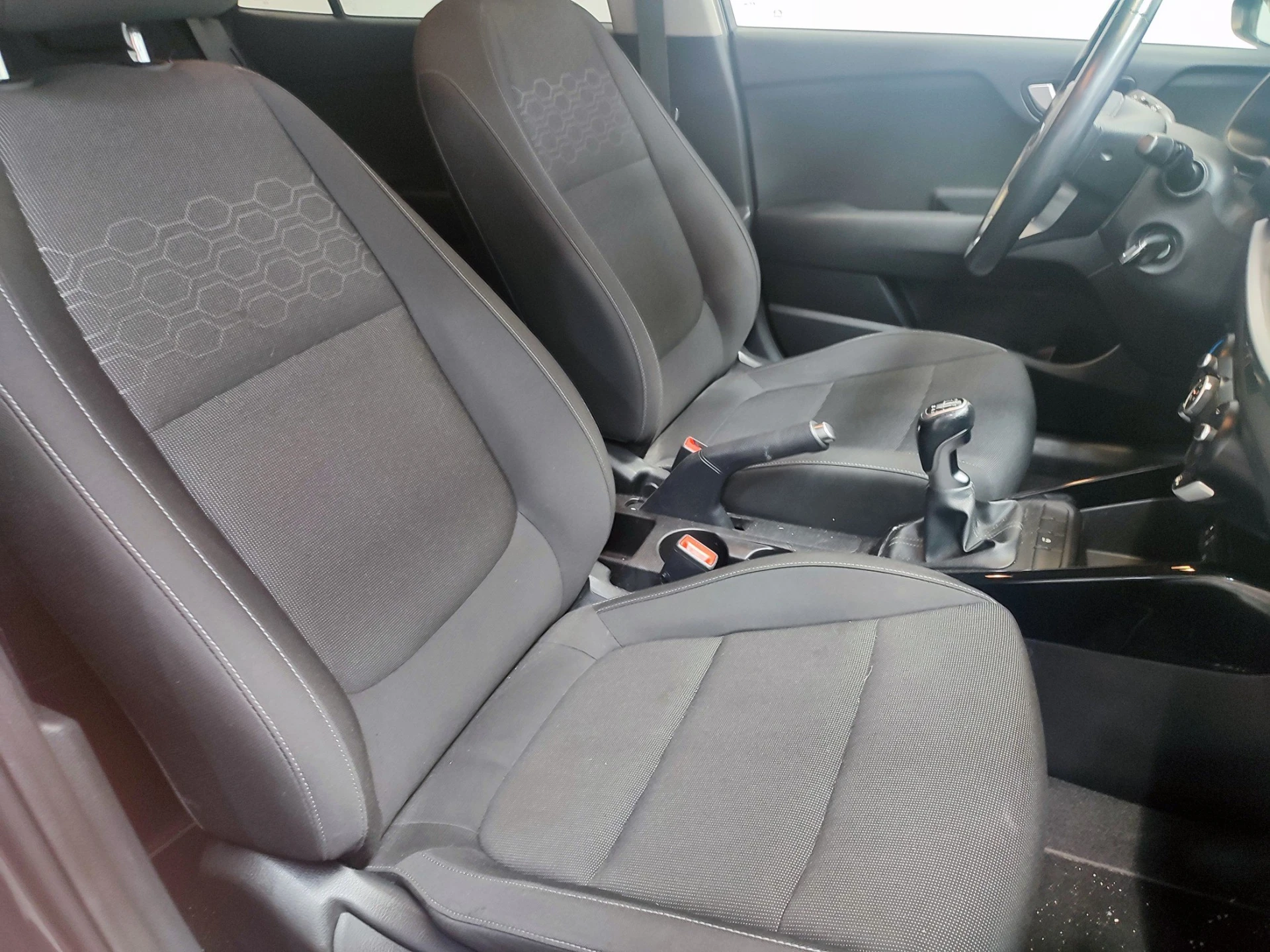 Kia Rio 1.4 CRDi 90 Platinum Edition 40