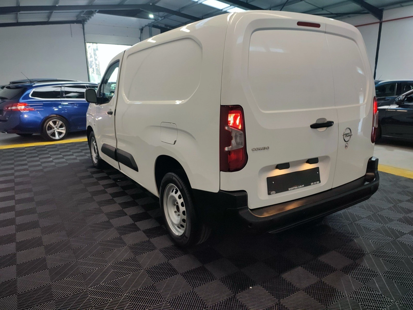 Opel Combo 1.5 CDTi L2H1 Enjoy 11