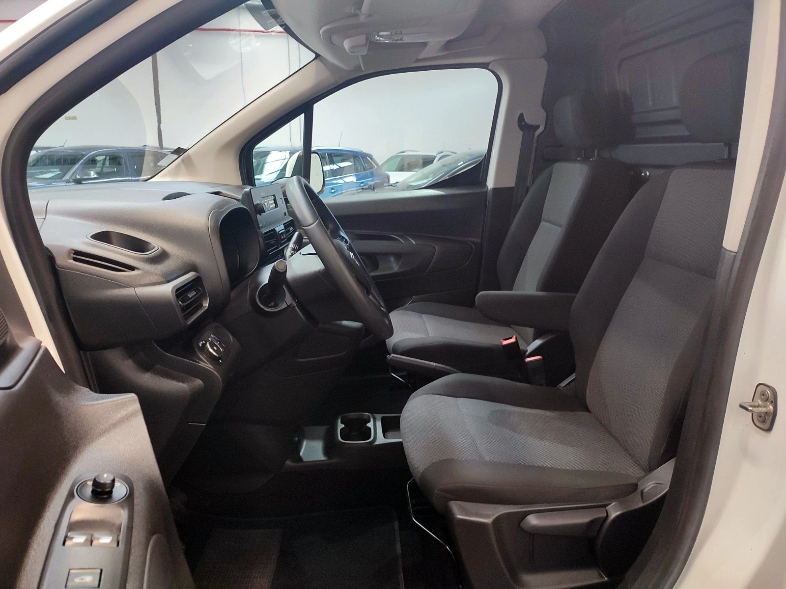 Opel Combo 1.5 CDTi L2H1 Enjoy 26