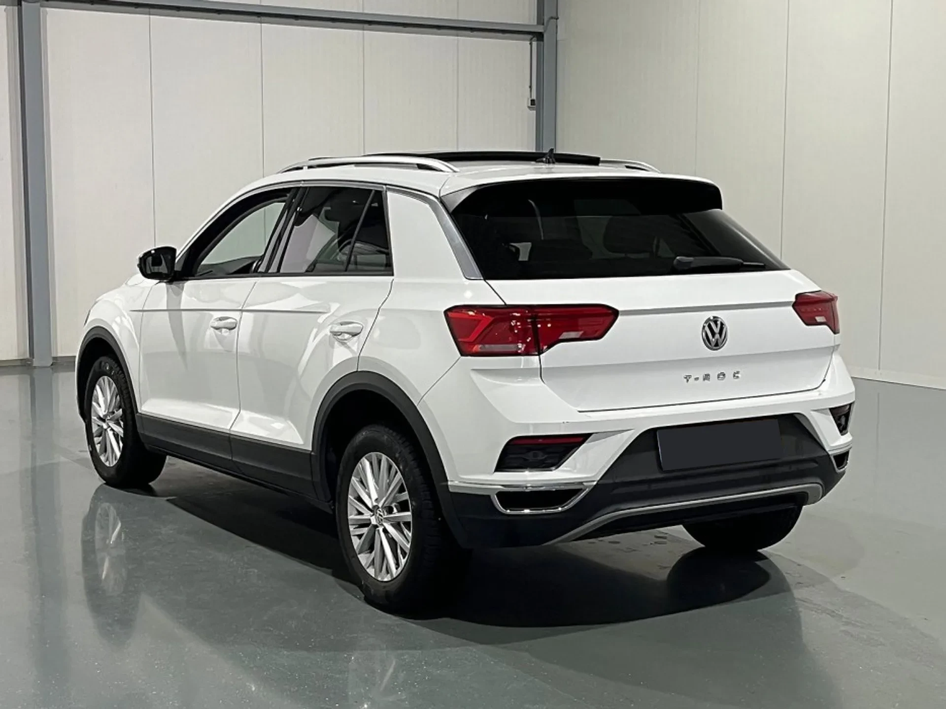 Volkswagen T-Roc 4
