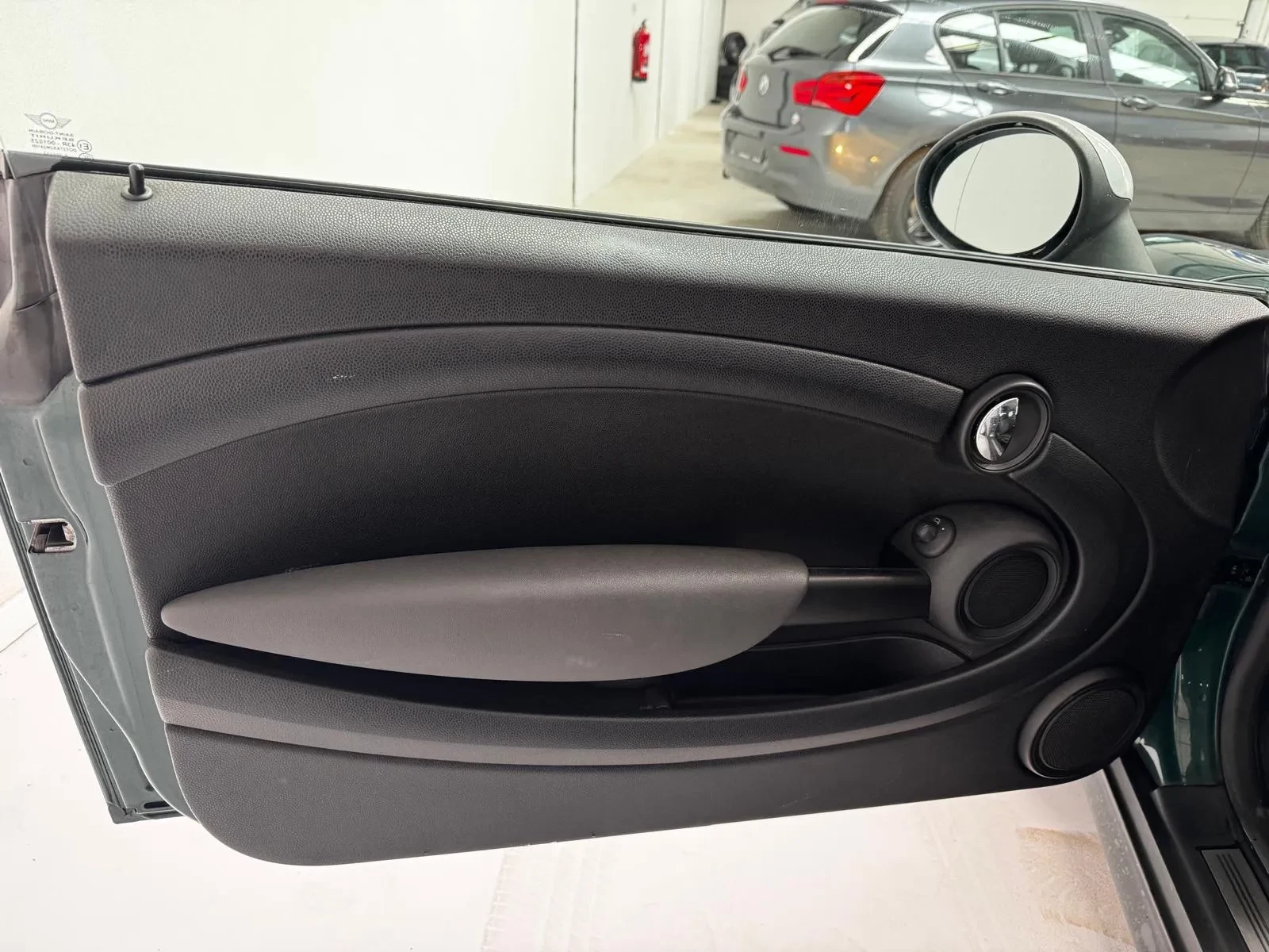 MINI 3 Portas Cooper D 24