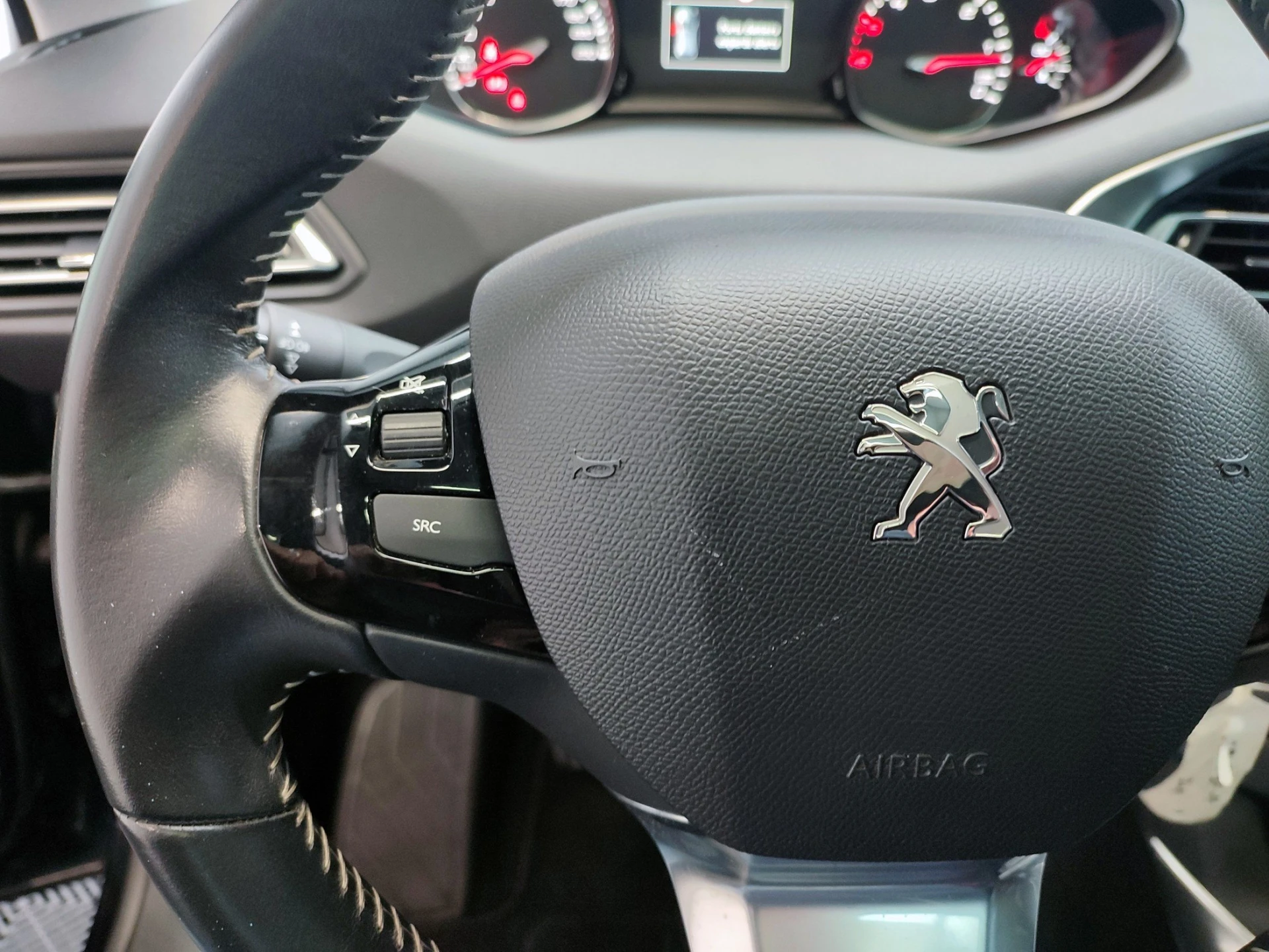 Peugeot 308 SW 1.5 BlueHDi Allure 23