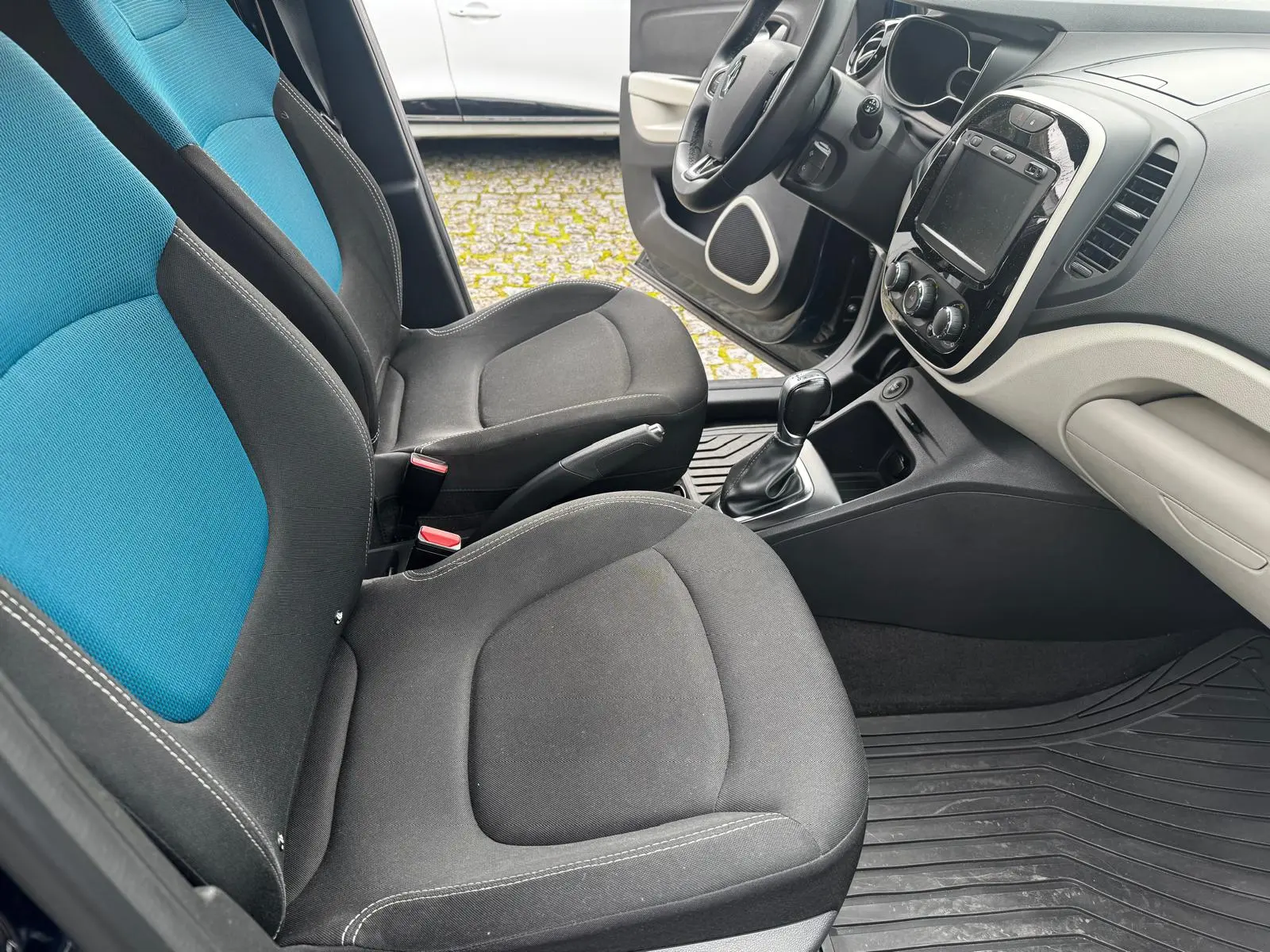 Renault Captur 1.5 dCi Initiale Paris EDC 21