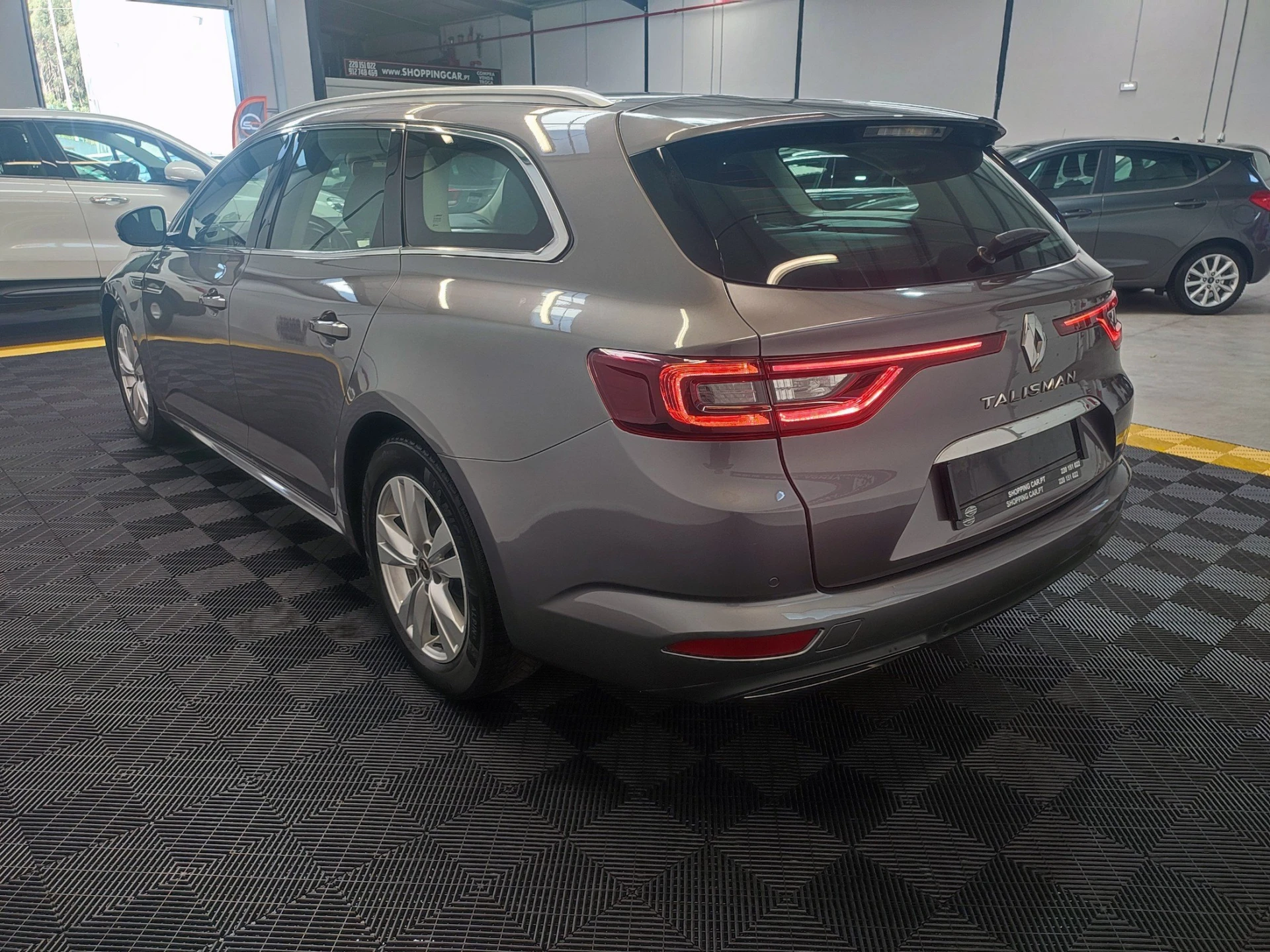 Renault Talisman Sport Tourer 8