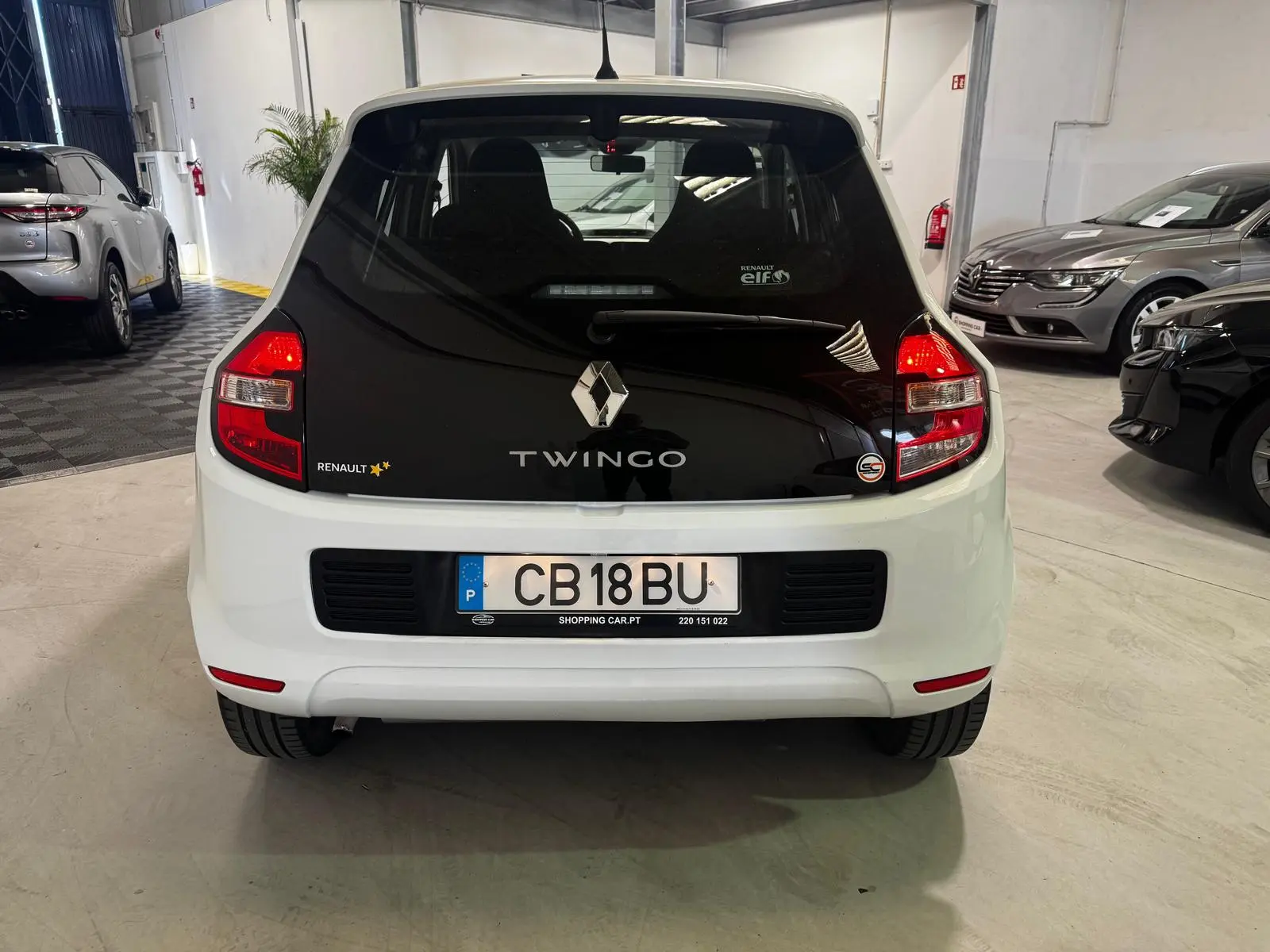 Renault Twingo SCe 70 S&S Intens 7