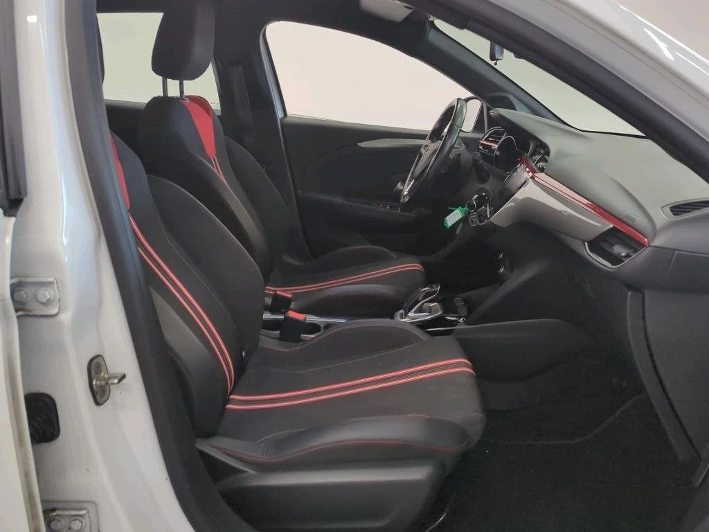 Opel Corsa 1.2 T GS 10