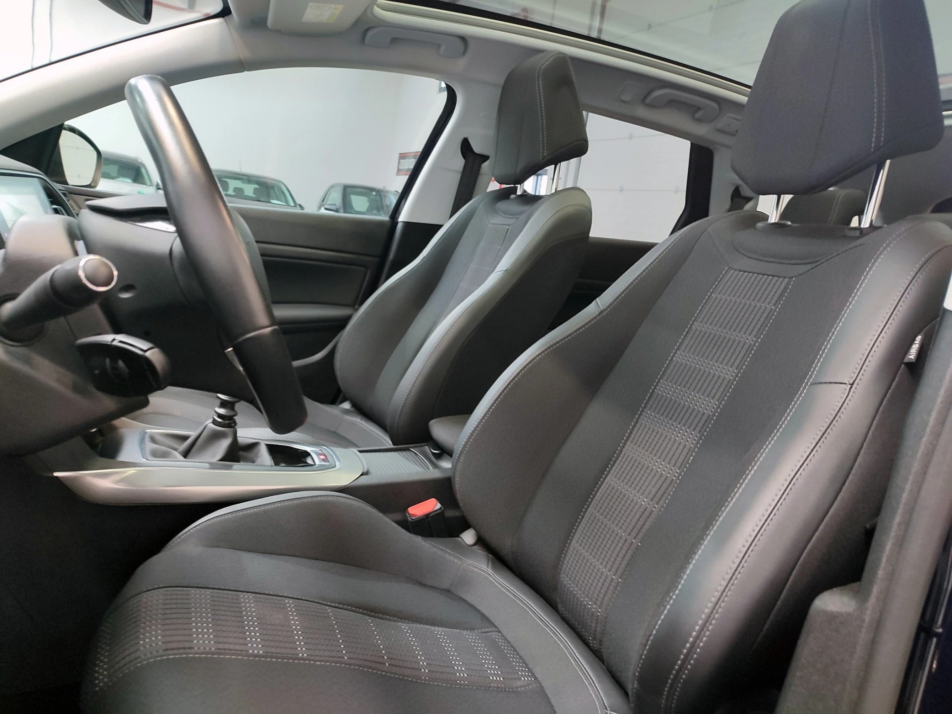 Peugeot 308 SW 1.5 BlueHDi Allure 44