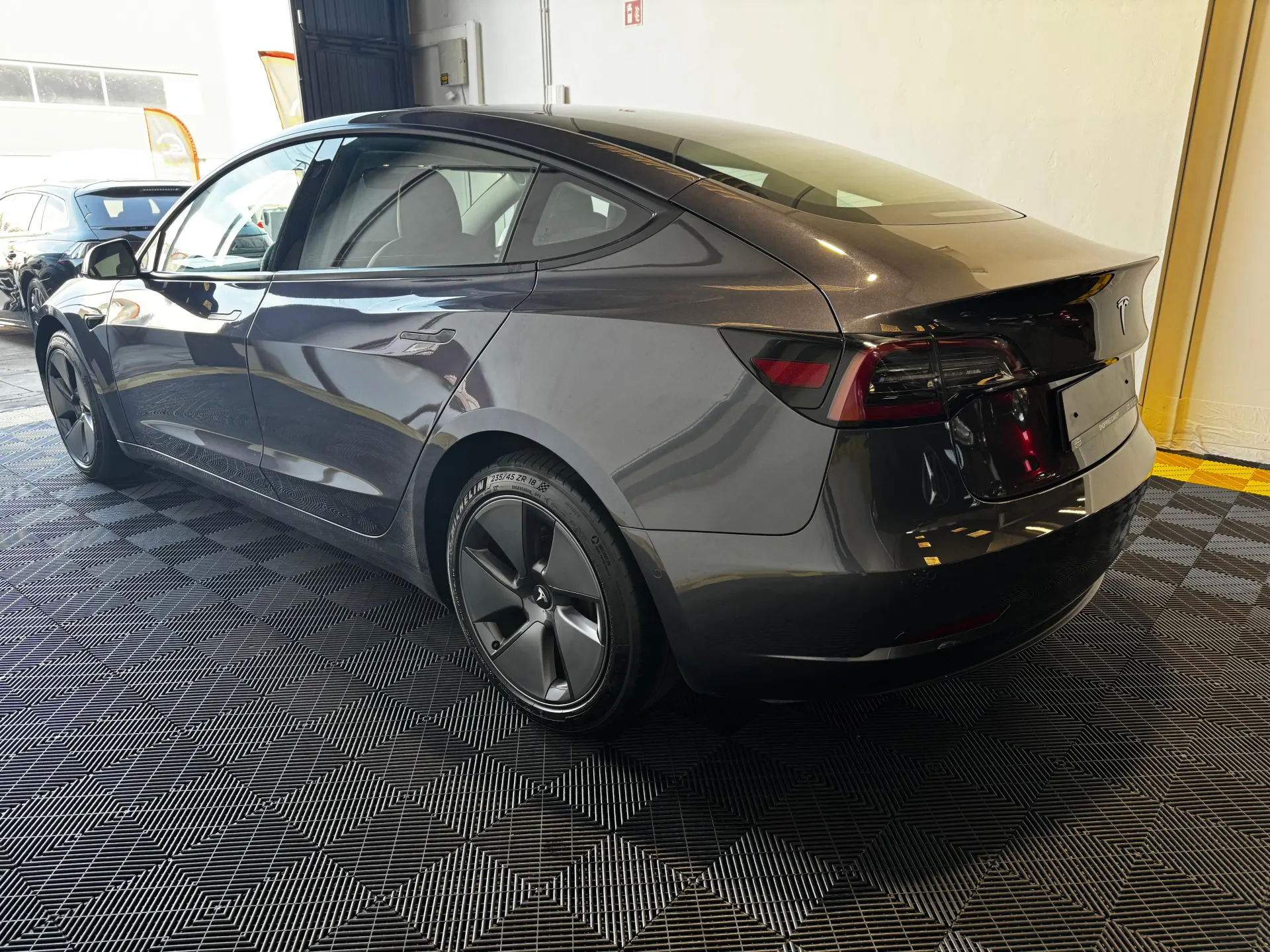 Tesla Model 3 Tração Traseira 40