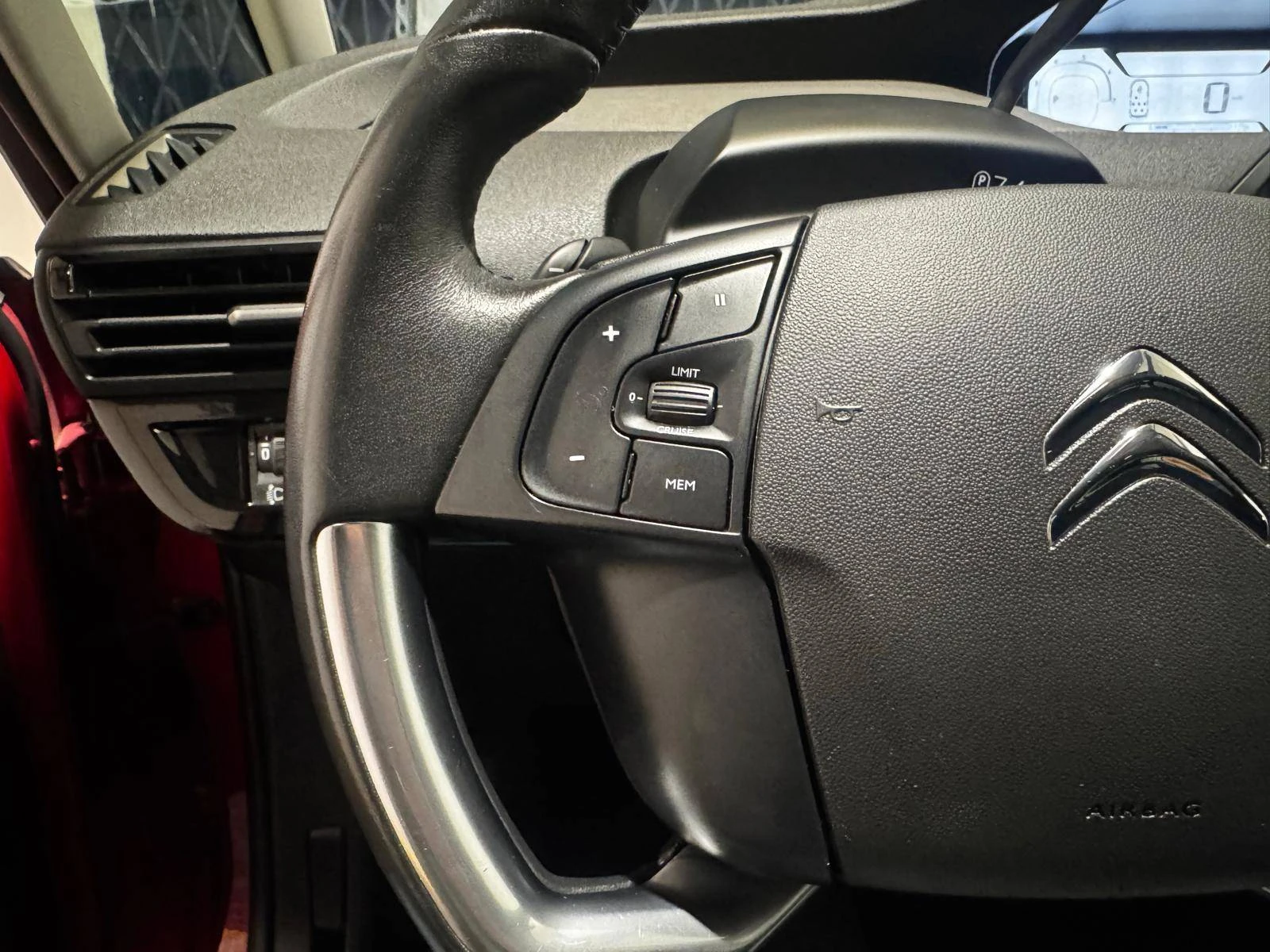 Citroën Grand C4 Spacetourer 12