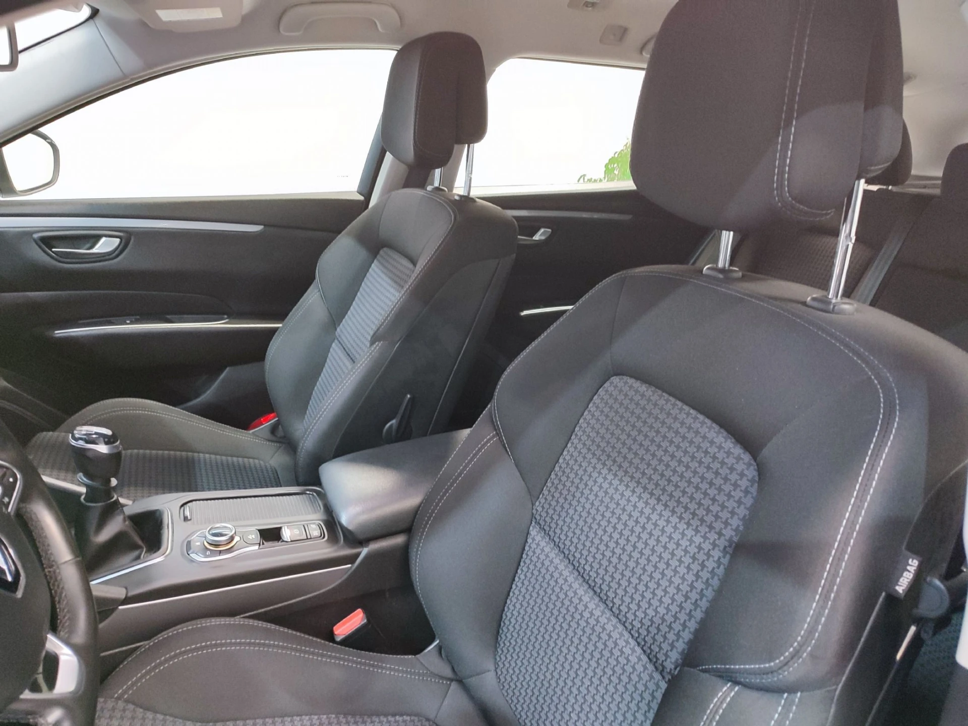 Renault Talisman Sport Tourer 31