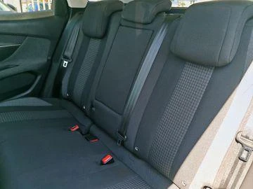 Peugeot 3008 1.2 PureTech Active 7