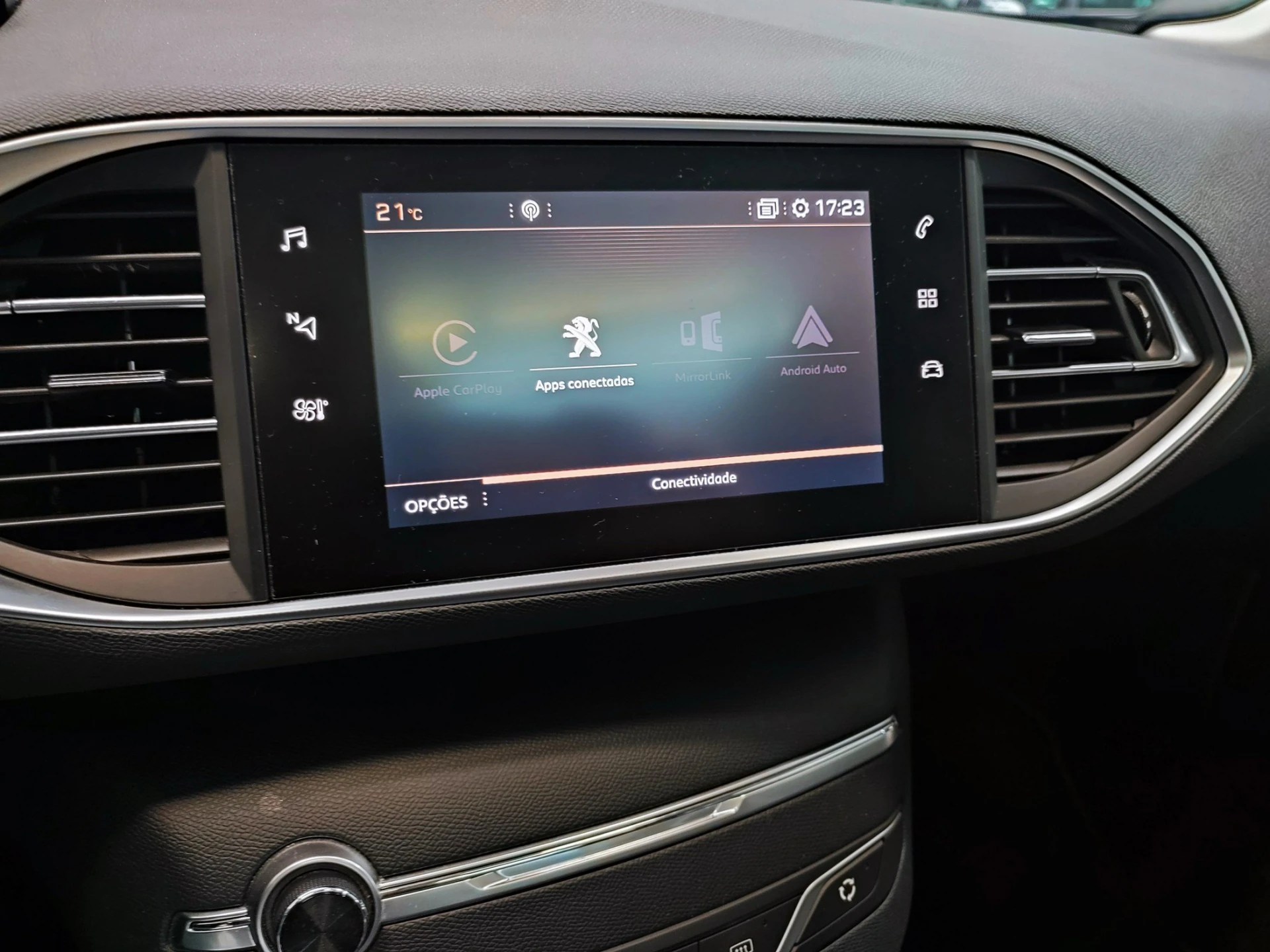 Peugeot 308 SW 1.5 BlueHDi Allure 32