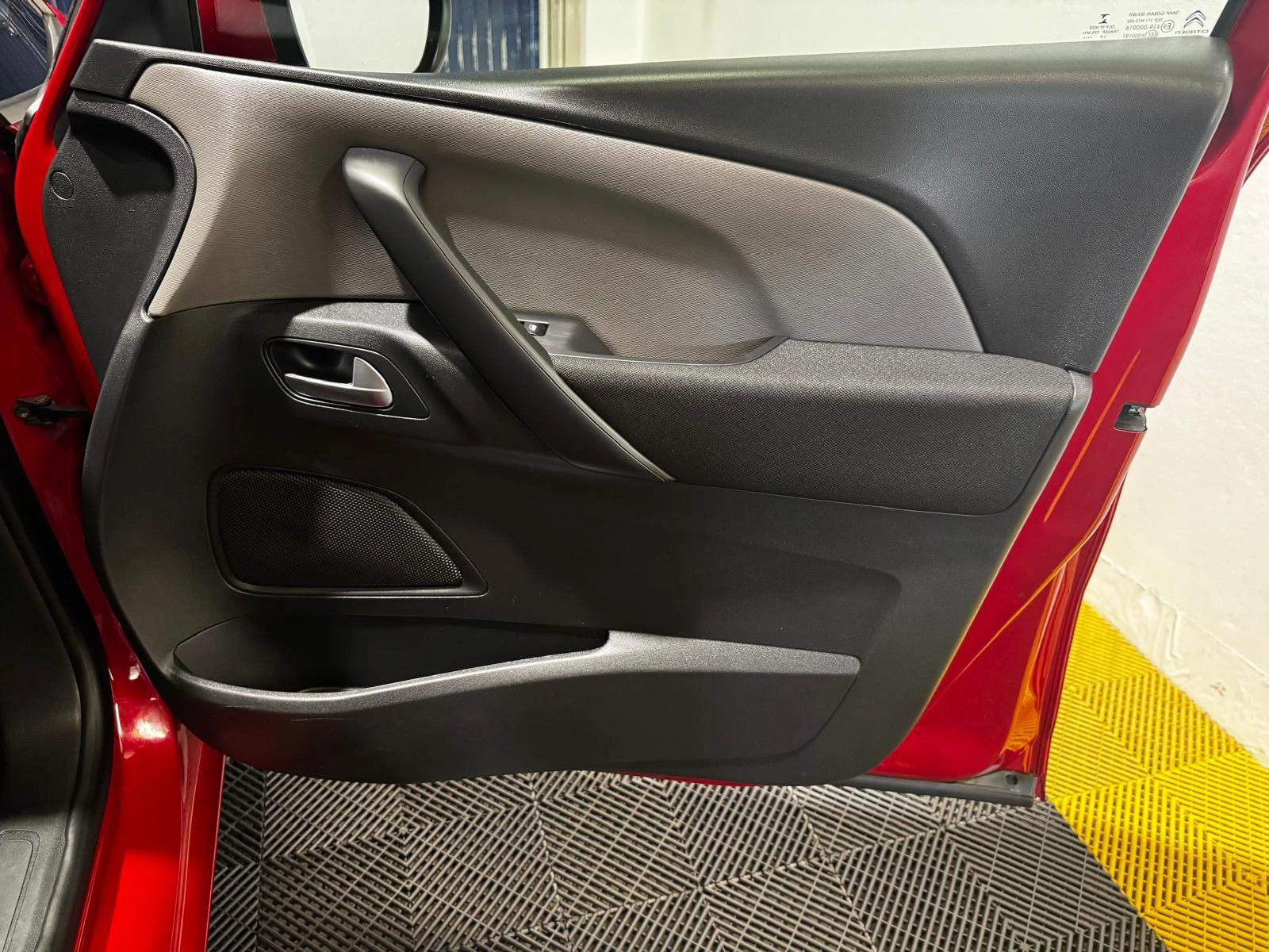 Citroën Grand C4 Spacetourer 32