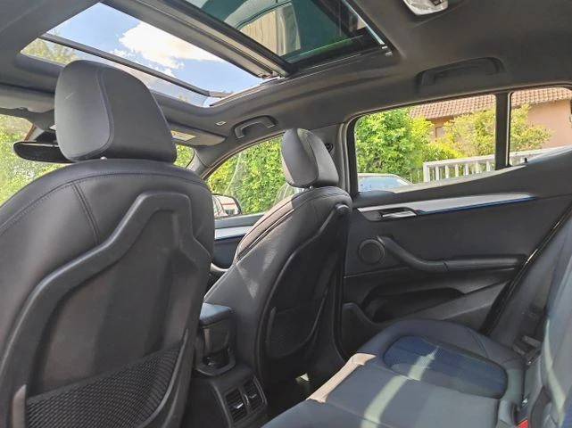 BMW X2 18 i sDrive Auto Pack M 12