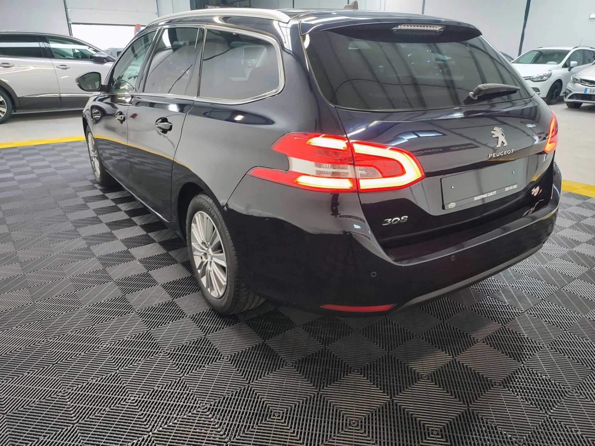 Peugeot 308 SW 1.5 BlueHDi Allure 14