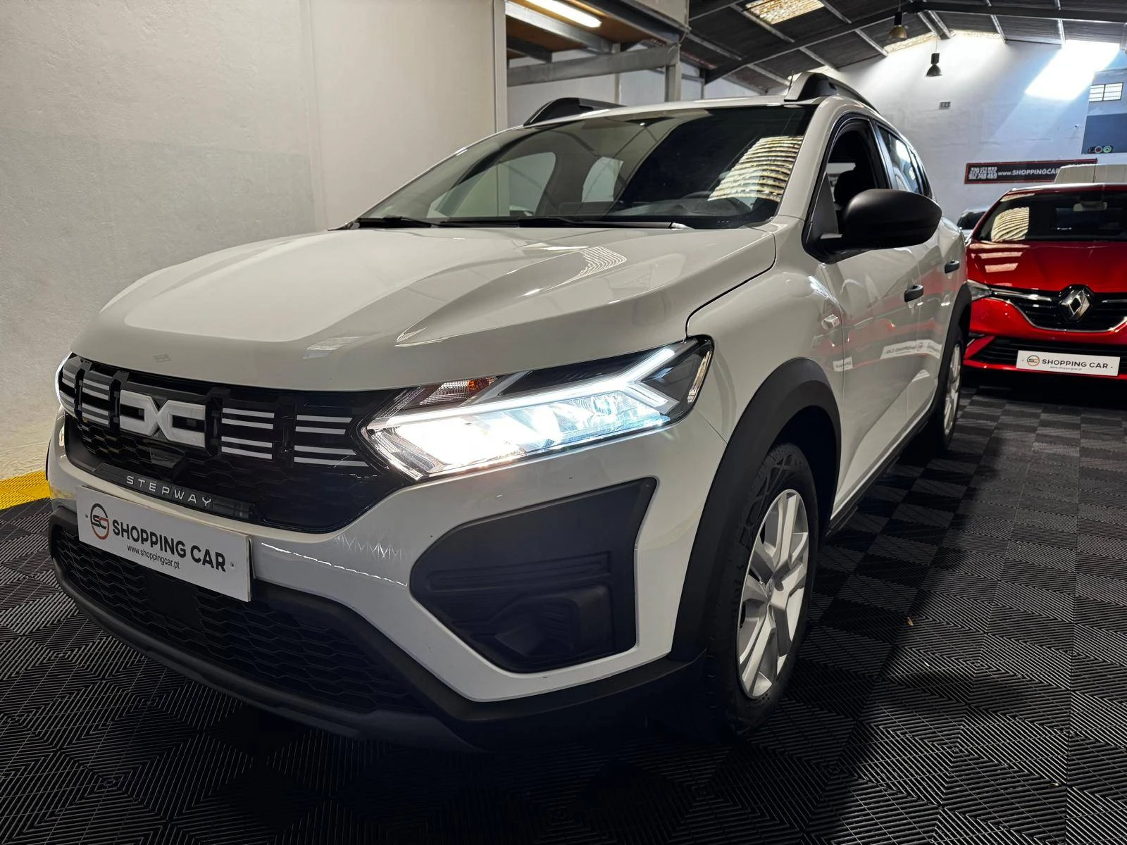 Dacia Sandero 1.0 ECO-G Stepway Essential Bi-Fuel 7