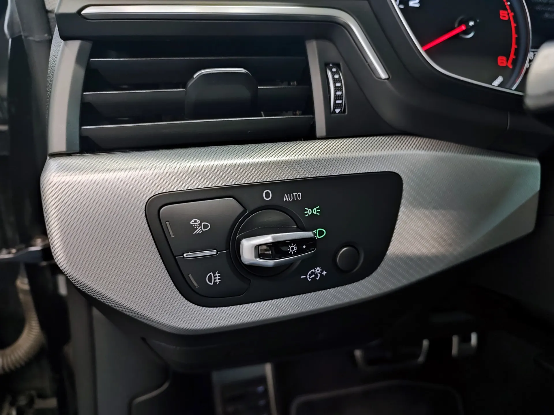 Audi A5 2.0 TDi quattro S tronic S-line 39