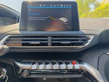 Peugeot 3008 1.2 PureTech Active 11