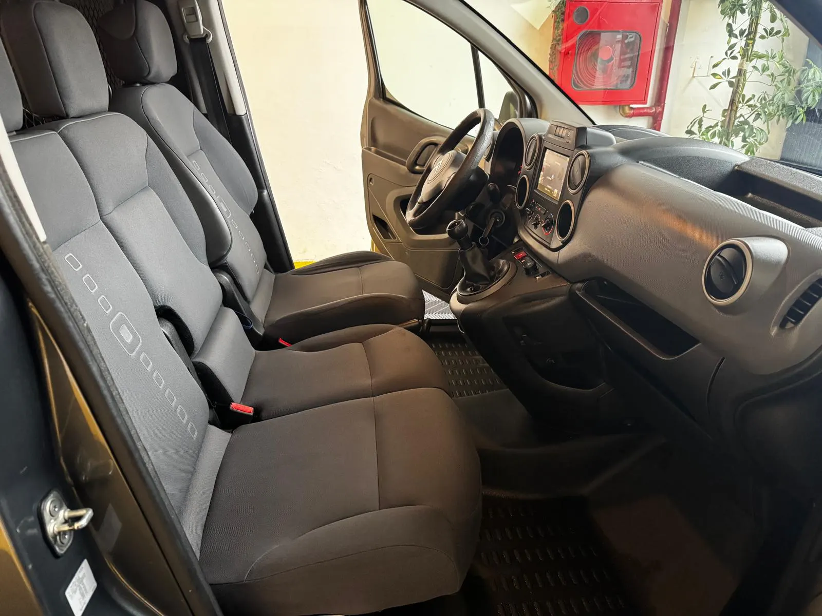 Citroën Berlingo 1.6 BlueHDi Feel 13
