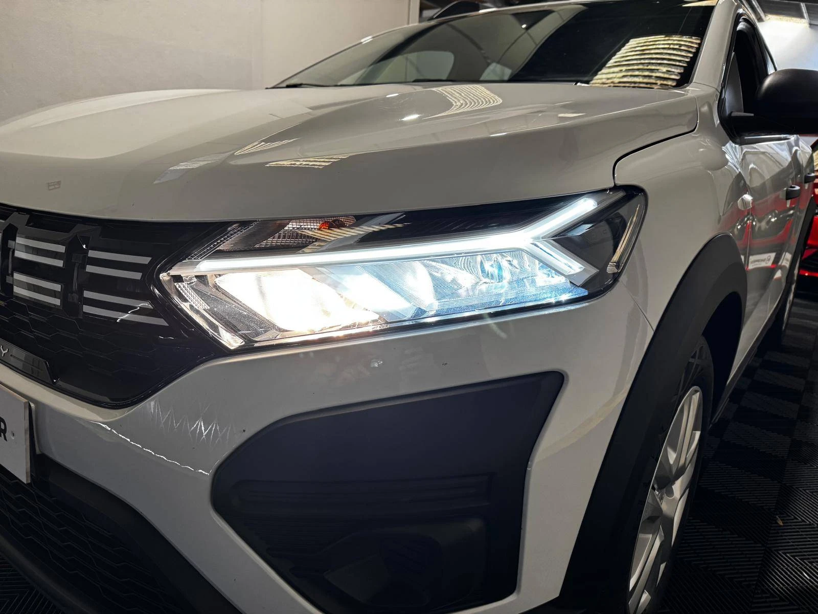 Dacia Sandero 1.0 ECO-G Stepway Essential Bi-Fuel 8