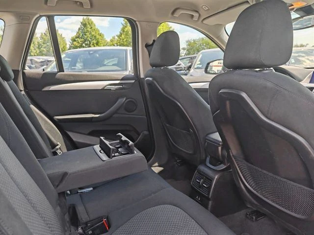 BMW X1 16 d sDrive 9