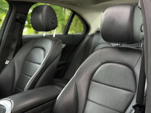 Mercedes-Benz C 200 d Station 9G-TRONIC AMG Line 10