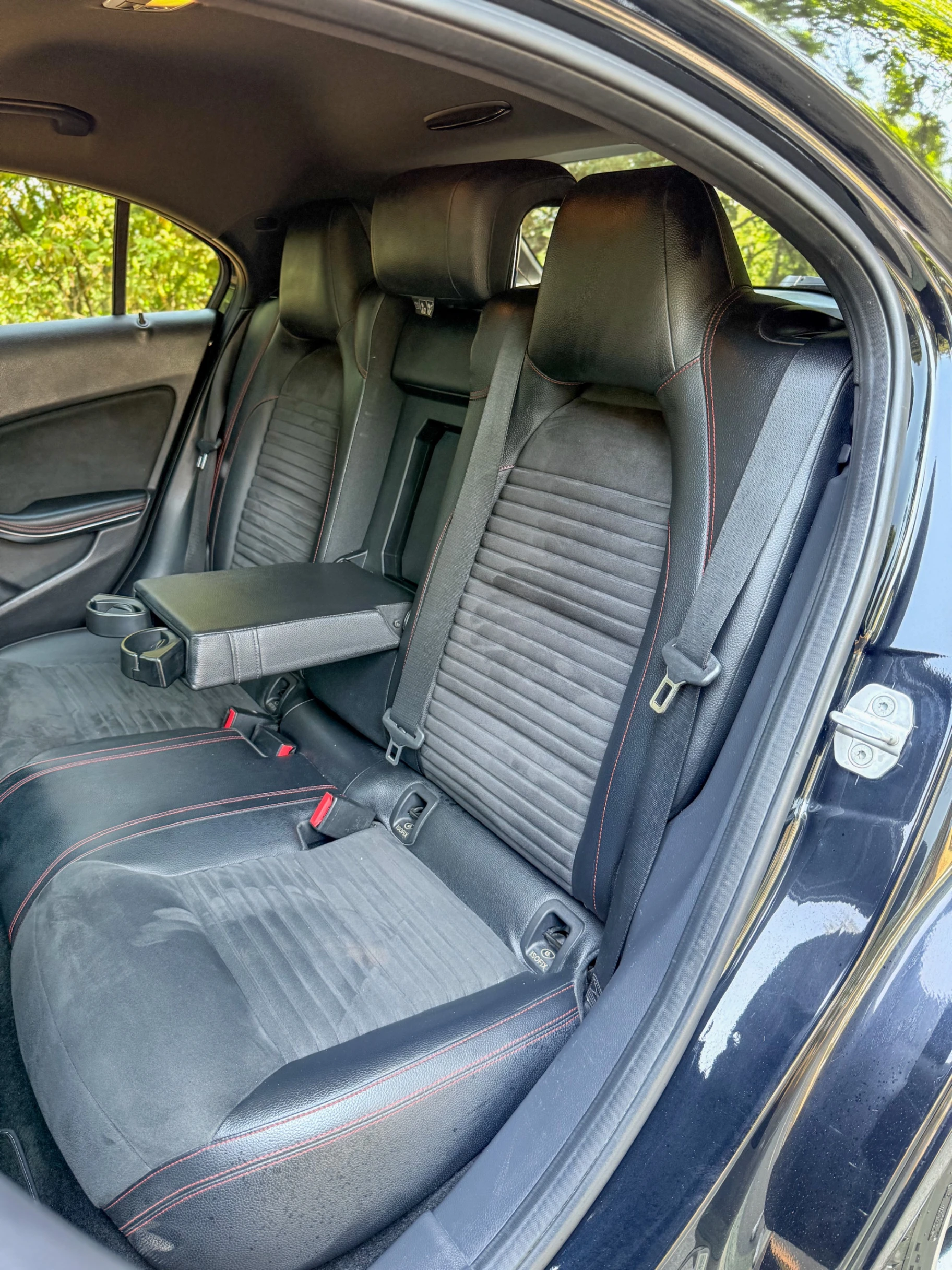 Mercedes-Benz A 200 d AMG Line Aut. 13