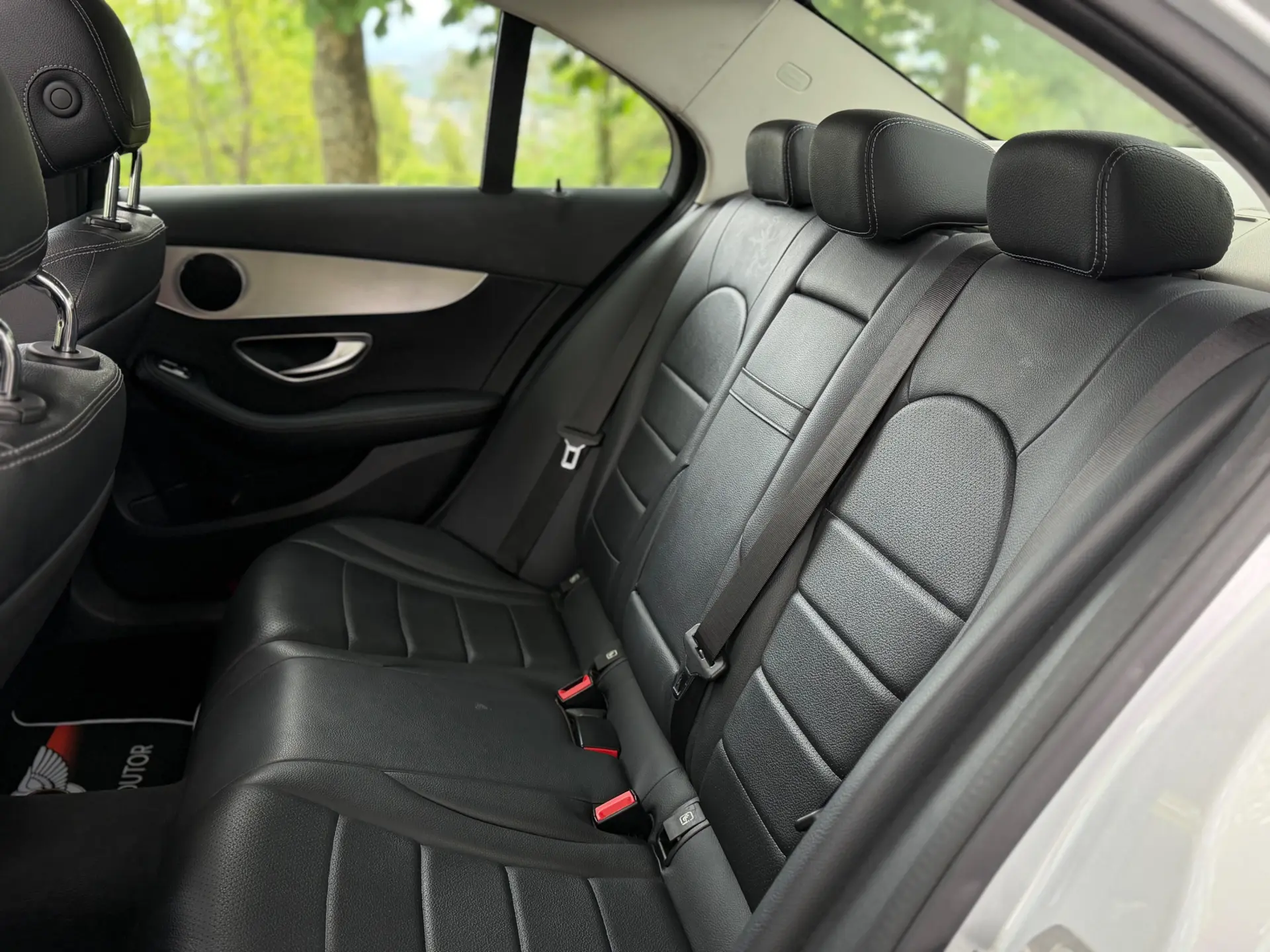 Mercedes-Benz C 200 d Station 9G-TRONIC AMG Line 13