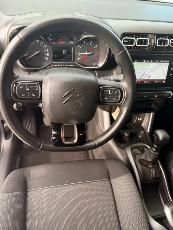 Citroën C3 Aircross 1.2 PureTech Shine 16