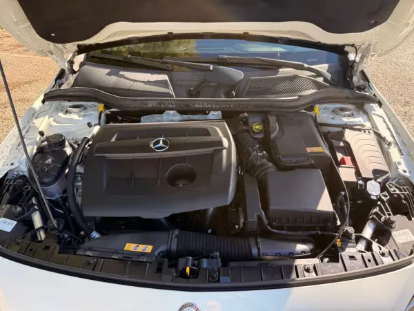 Mercedes-Benz GLA 180 d SENSATION 34