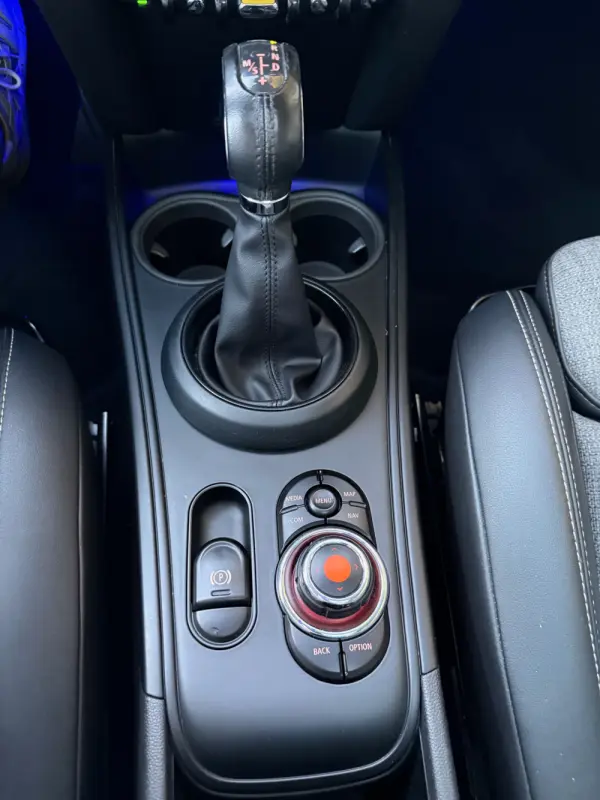 MINI Countryman COOPER SE ALL4 AUTO TECTO 21