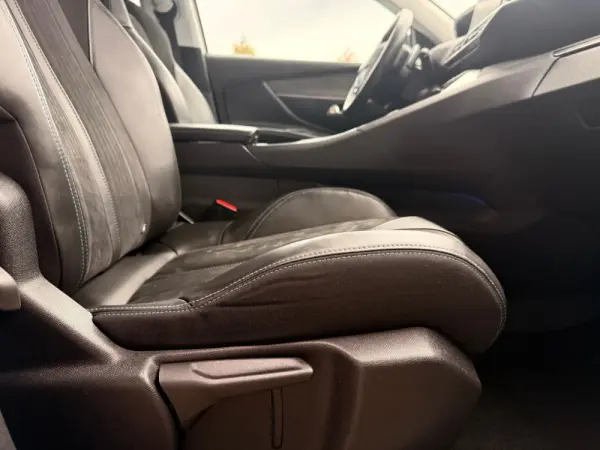 Peugeot 3008 1.6 BlueHDi Crossway EAT6 15