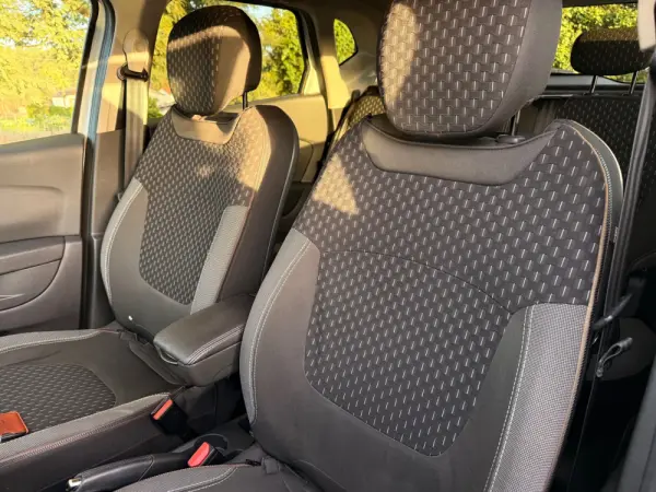 Renault Captur 1.5 dci ELYSEÉ 14