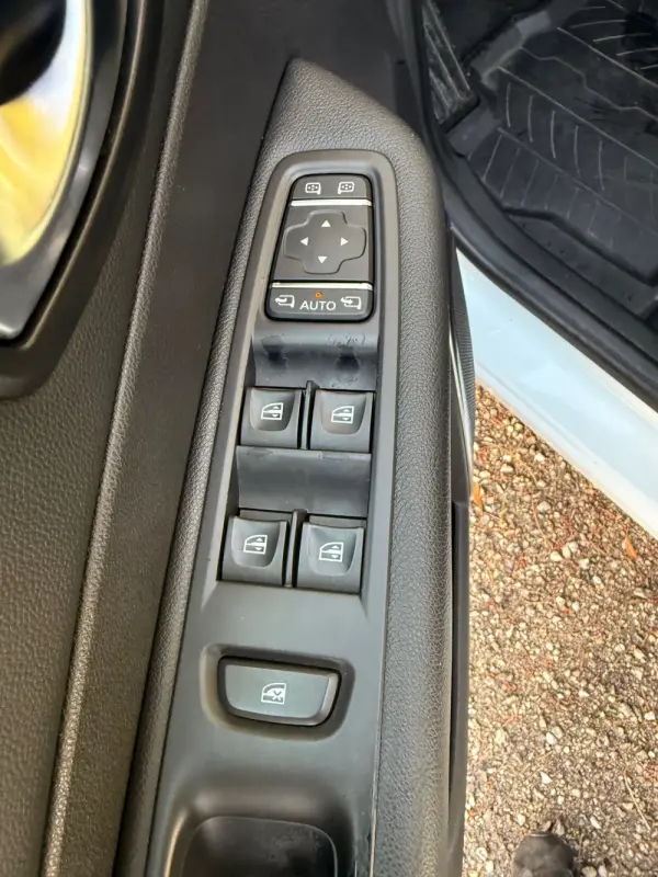 Renault Captur 1.5 dci ELYSEÉ 15