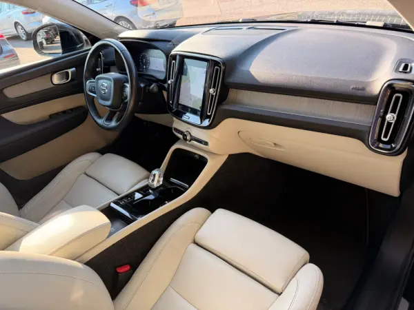 Volvo XC 40 1.5 T5 PHEV Inscription Expression 13