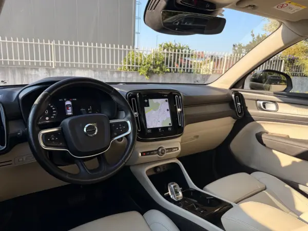 Volvo XC 40 1.5 T5 PHEV Inscription Expression 25