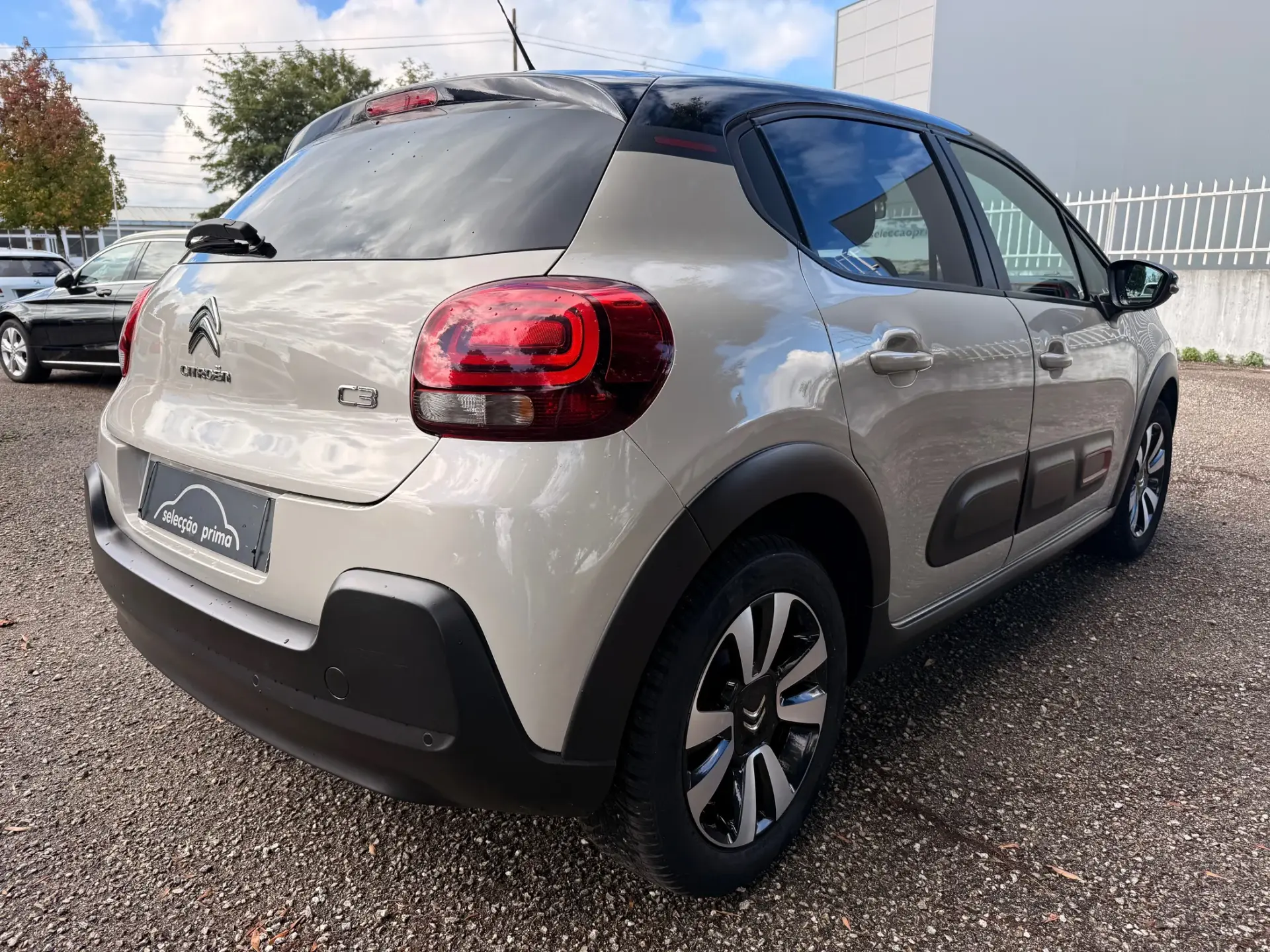 Citroën C3 1.2 PureTech C-Series 4