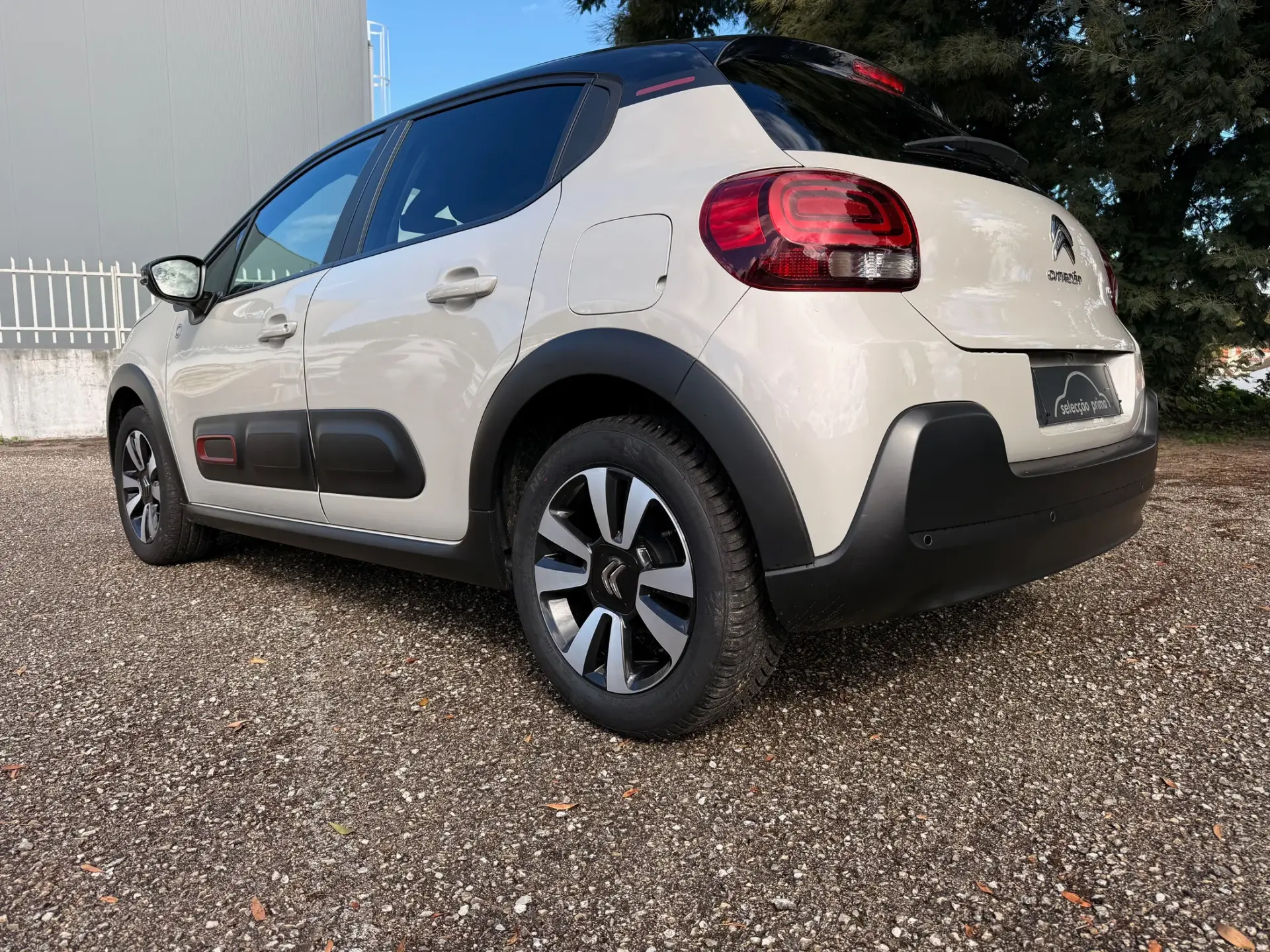 Citroën C3 1.2 PureTech C-Series 28
