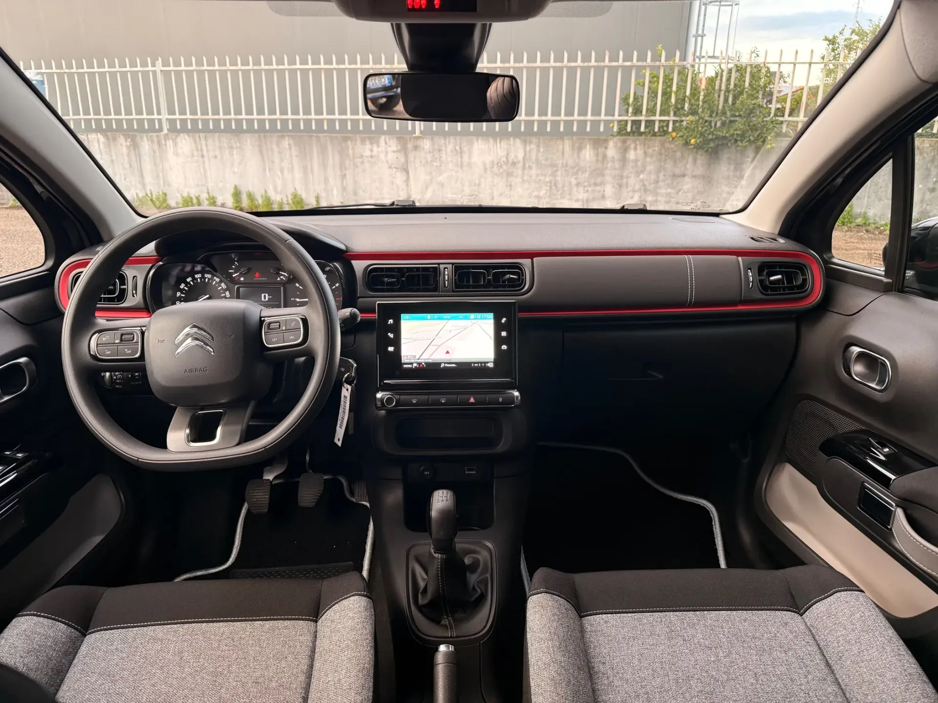 Citroën C3 1.2 PureTech C-Series 21