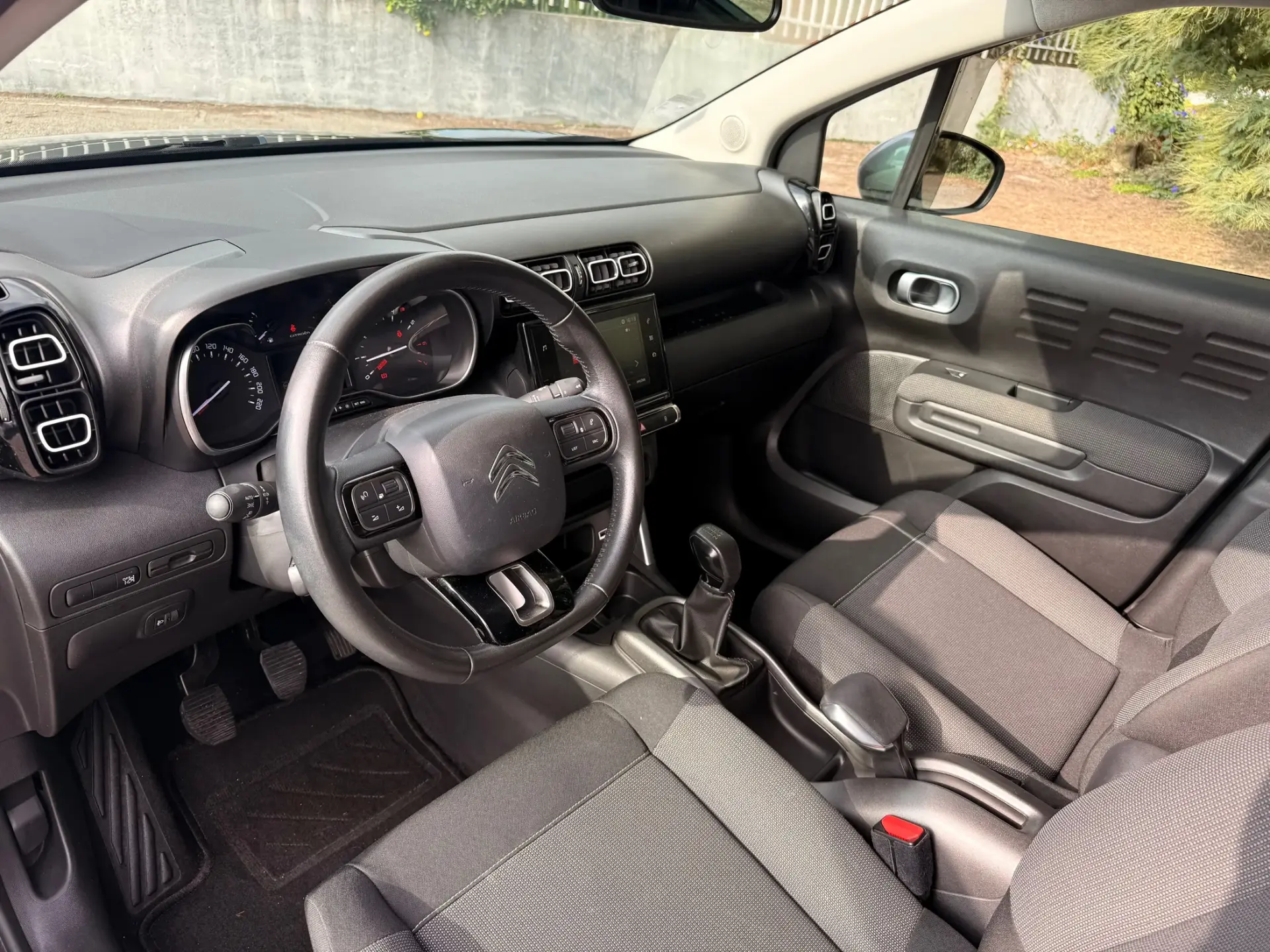 Citroën C3 Aircross 1.2 PureTech Shine 13