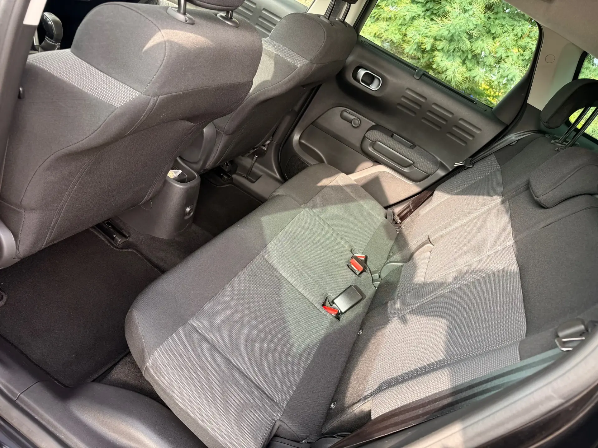 Citroën C3 Aircross 1.2 PureTech Shine 21