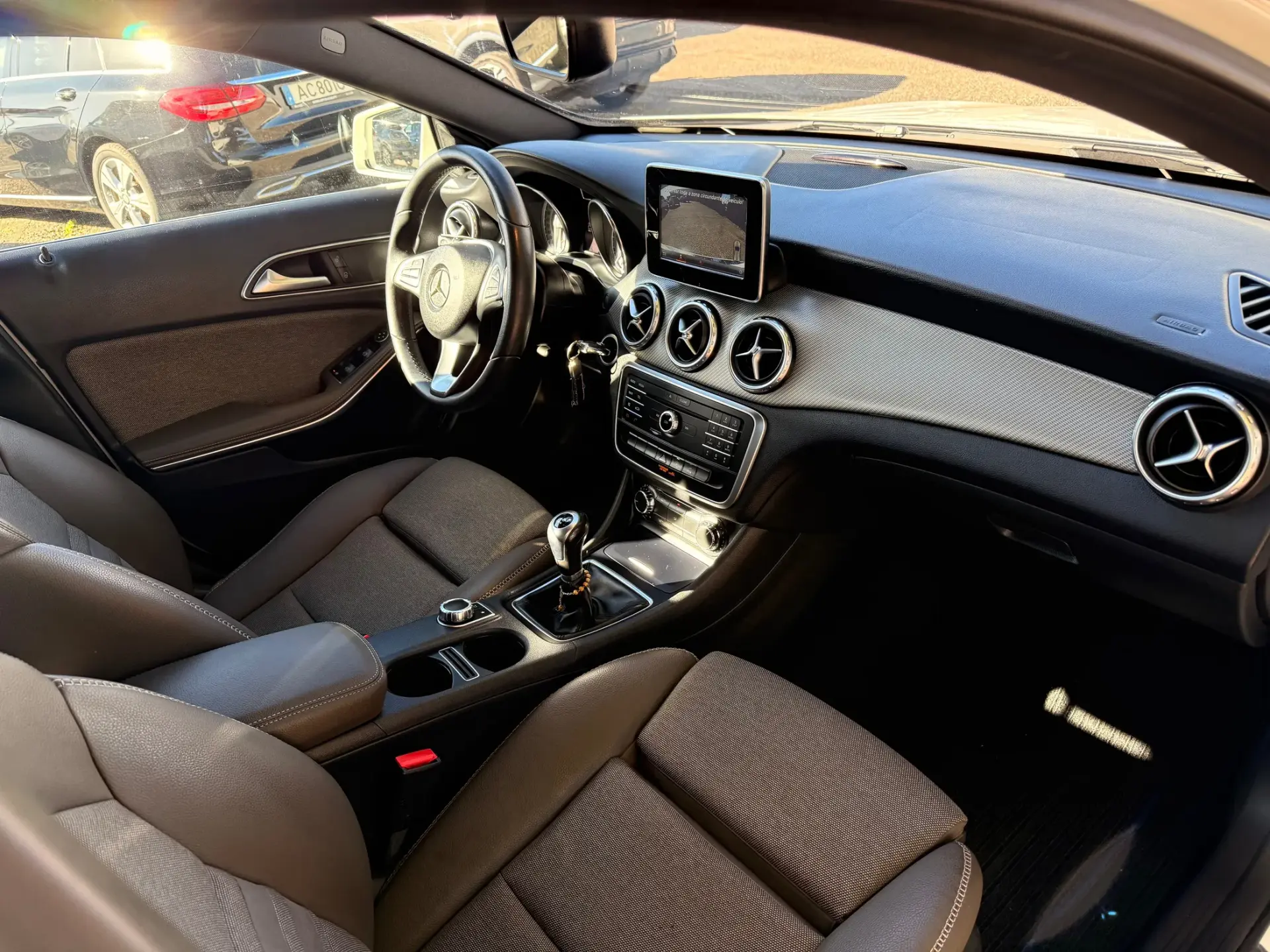 Mercedes-Benz GLA 180 d SENSATION 11