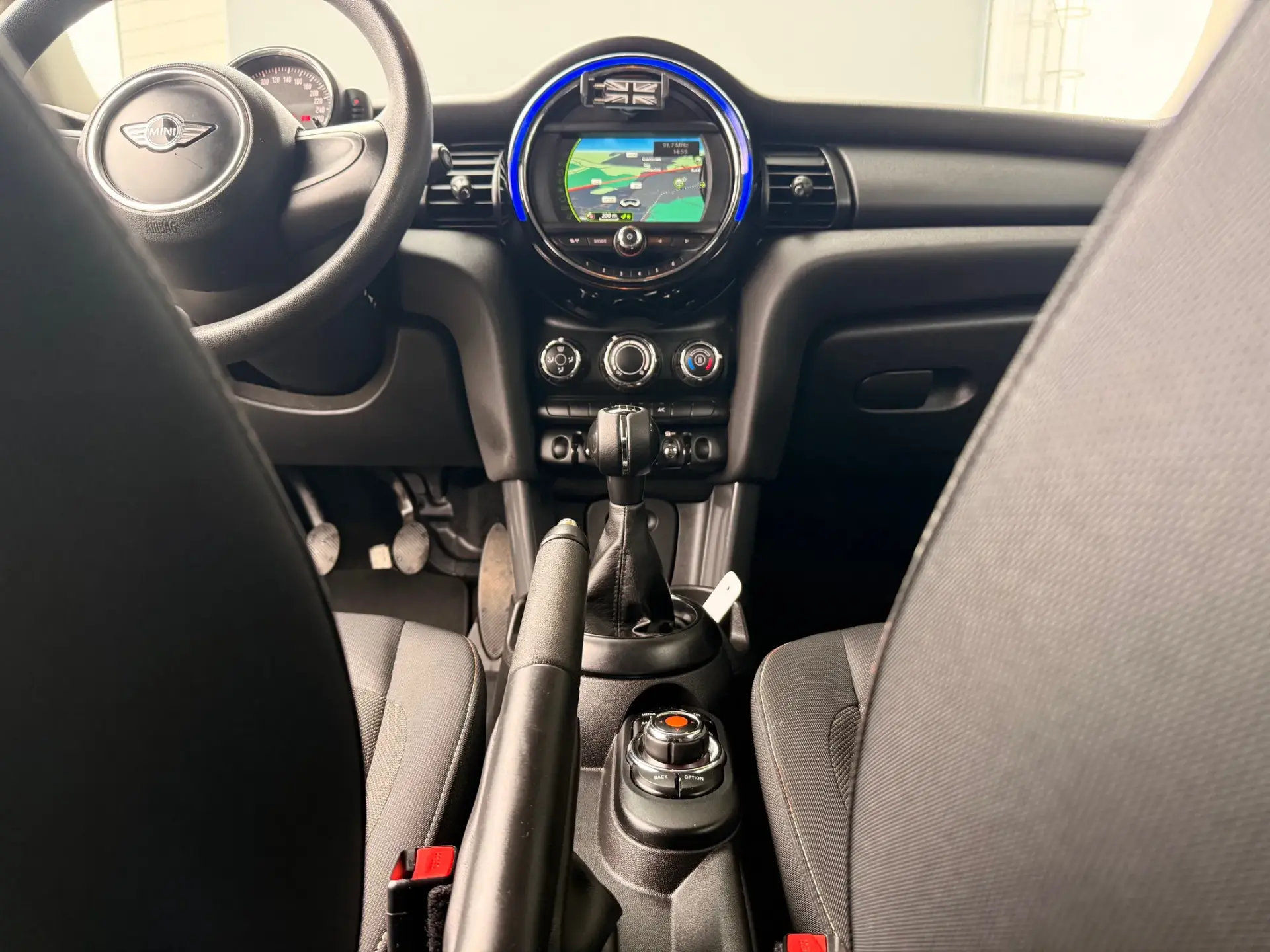 MINI 3 Portas One D 18