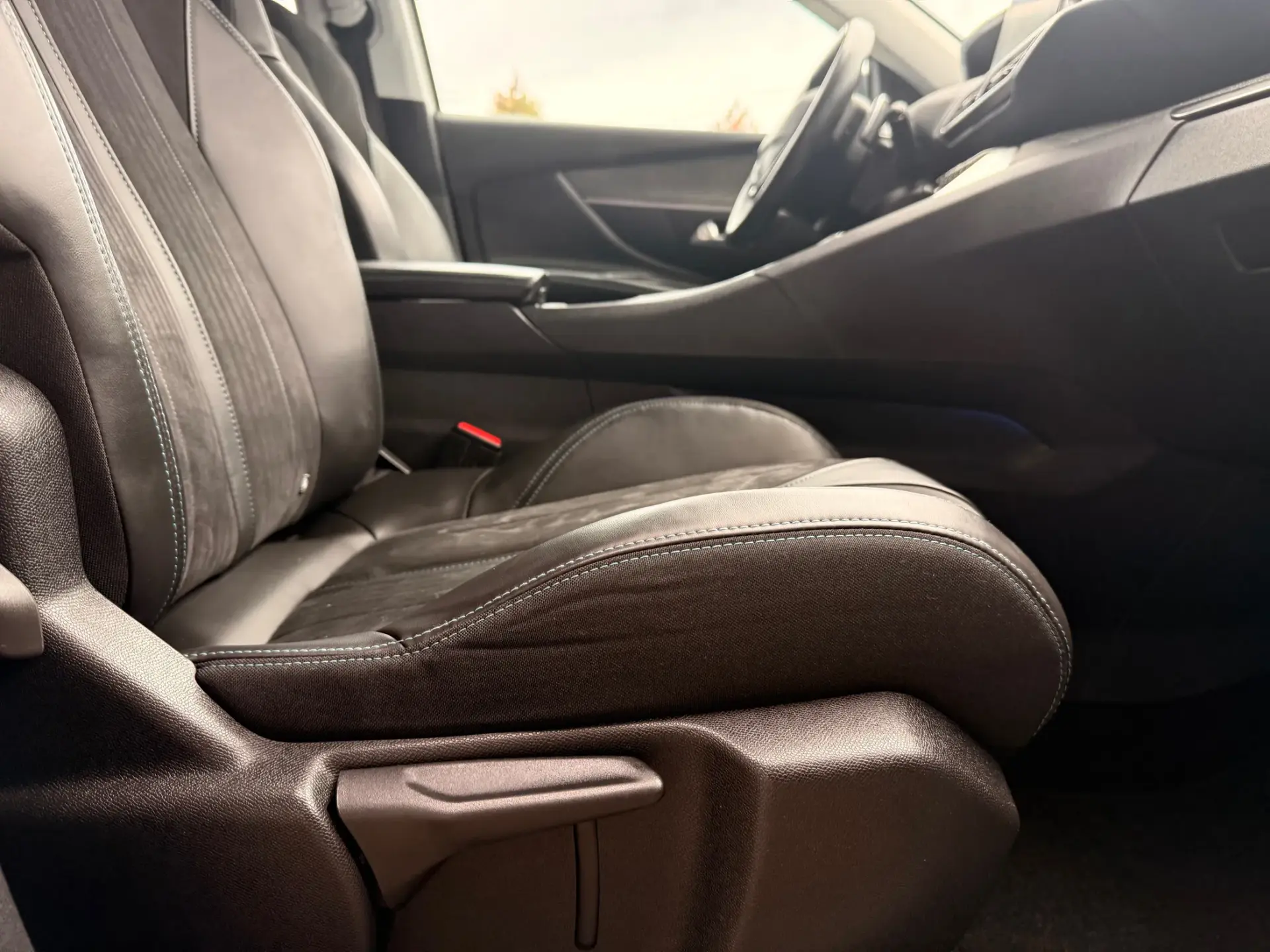 Peugeot 3008 1.6 BlueHDi Crossway EAT6 15