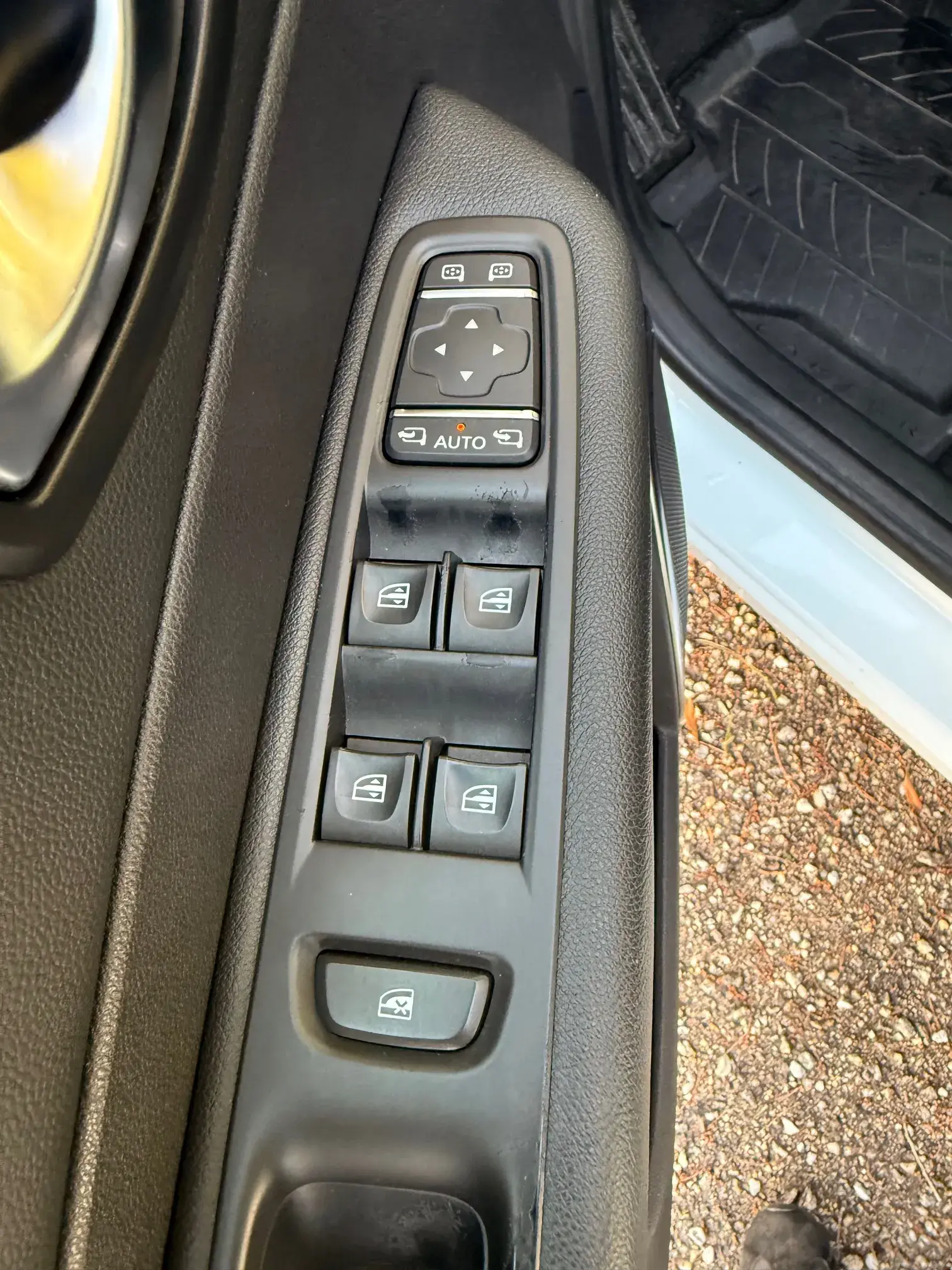 Renault Captur 1.5 dci ELYSEÉ 15