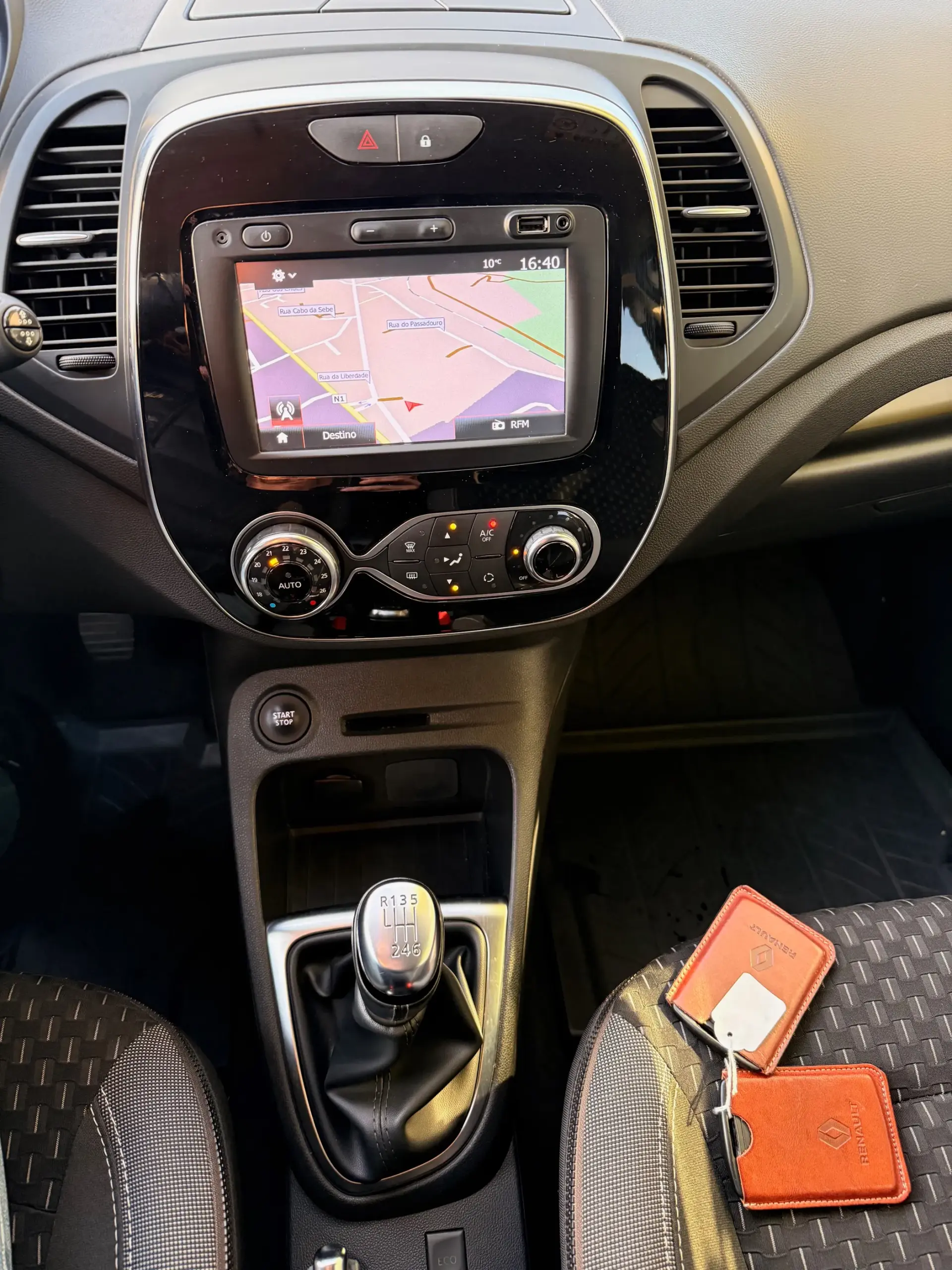 Renault Captur 1.5 dci ELYSEÉ 16