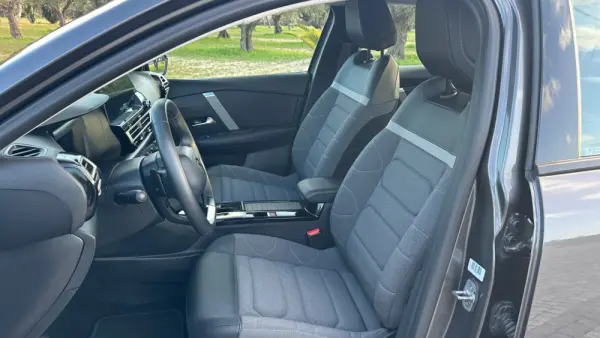 Citroën C4 X 1.2 PureTech Plus EAT8 16