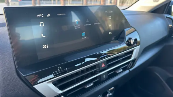 Citroën C4 X 1.2 PureTech Plus EAT8 13