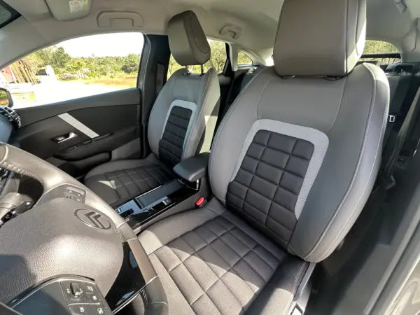 Citroën C4 1.2 Hybrid Plus e-DSC6 12