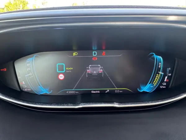 Peugeot 3008 1.6 Hybrid Allure e-EAT8 20